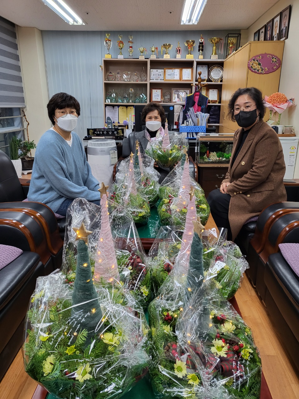 동평여중 어머니회 크리스마스 트리..