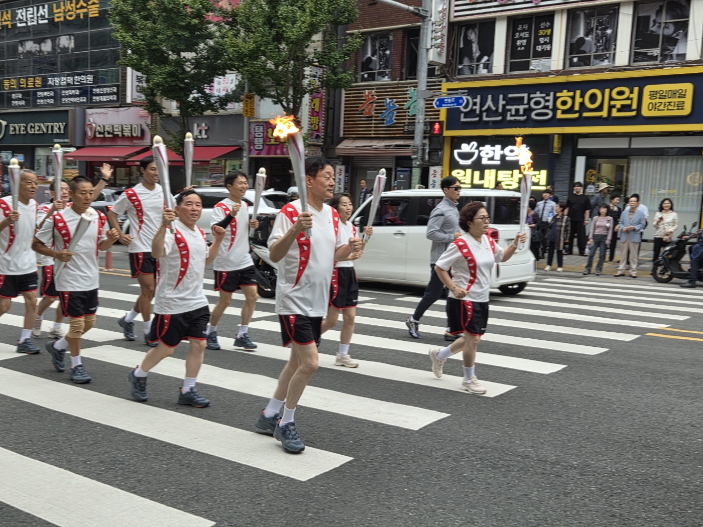 지회장(윤봉숙) 전국체전 성화봉송..